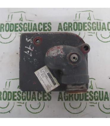 Codo Soporte Válvula Hidráulica Usado New Holland 86504883