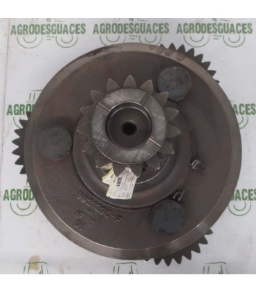 Reductor Delantero Usado New Holland 9821235