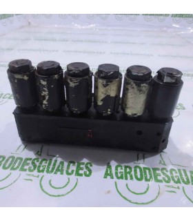Bloque Electroválvulas Usado Massey Ferguson G411151600010