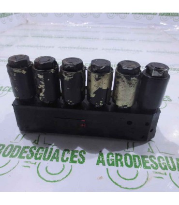 Bloque Electroválvulas Usado Massey Ferguson G411151600010