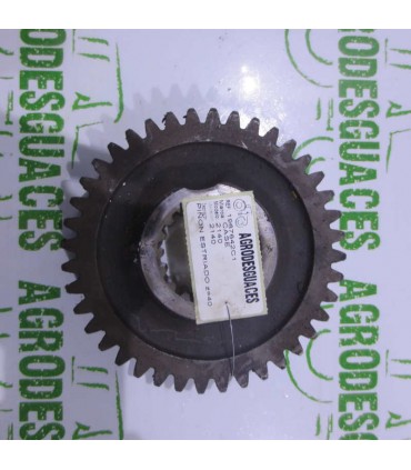 Piñón Estriado Usado Case 1967642C1