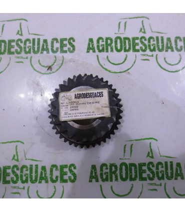 Piñón Estriado Usado John Deere L35003
