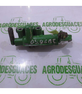 Tapa Palanca TDF Usada John Deere L59830