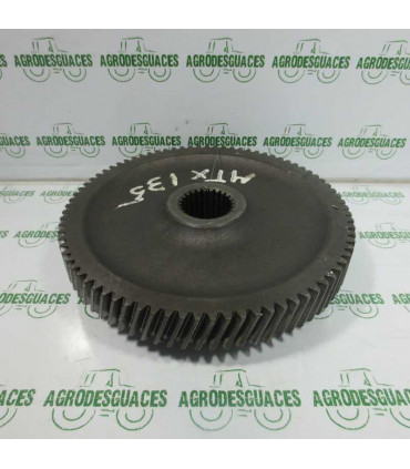 Piñón Estriado Usado McCormick 1995262C1