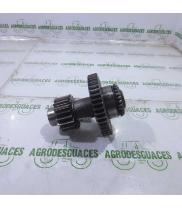 Piñón doble usado cambio D8NN7113AD