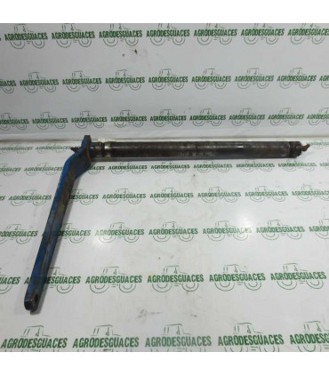 Eje horquilla embrague usado E7NN7503AA