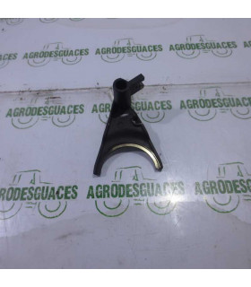 Horquilla cambio usada E8NN7N354AA