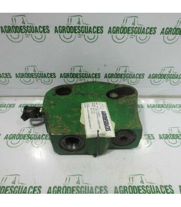 Tapa derecha cierre distribuidor usada John Deere AL117097