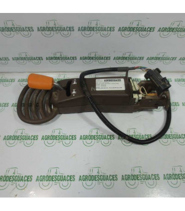 Palanca inversor usada John Deere AL162683