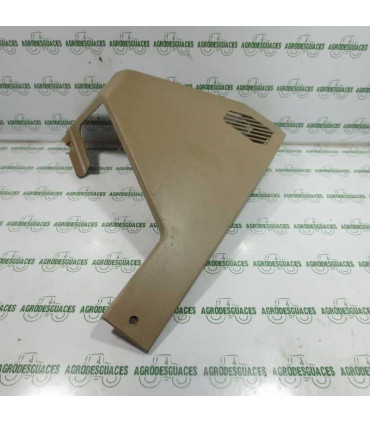 Cubretablero derecho usado John Deere L112516