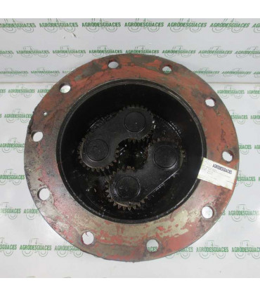 Reductor delantero usado New Holland 86020257