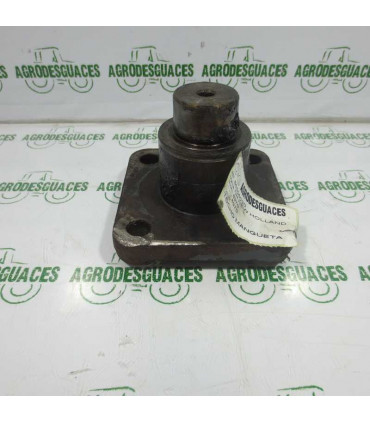 Pivote mangueta usado New Holland 86505030