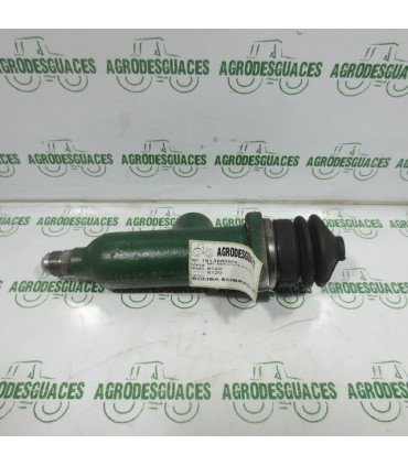 Bomba de embrague usada Massey Ferguson 1613986M4