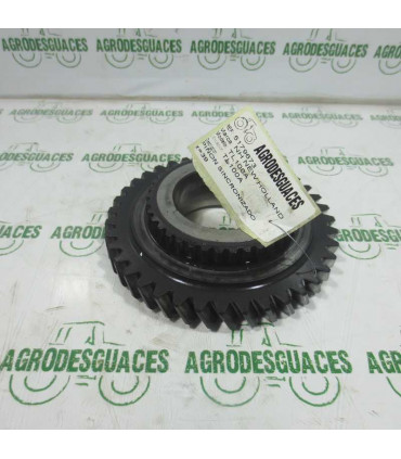 Piñón sincronizado usado New Holland 5179673