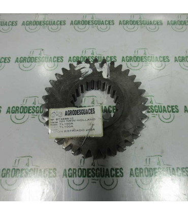 Piñón estriado usado New Holland 87388610