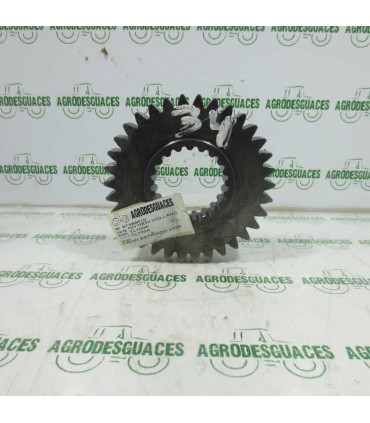 Piñón estriado usado New Holland 87388610