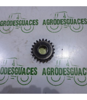 Piñón marcha atrás usado Case 1967584C1