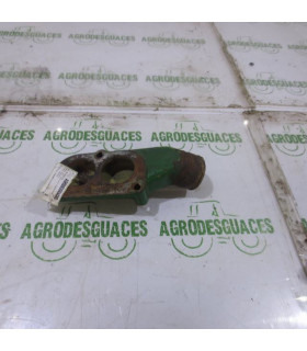 Tapa termostato usada John Deere R54639