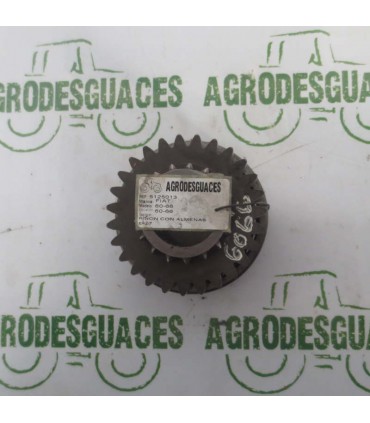 Piñón Con Almenas Usado 5125013
