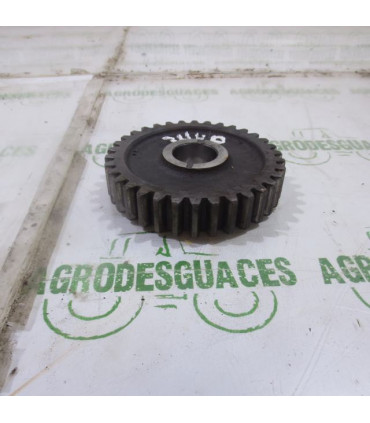 Piñón 34 dientes usado John Deere 3440