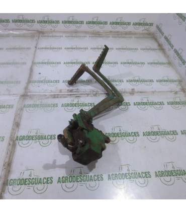 Bomba de freno usada John Deere 3440