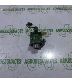 Soporte filtro transmisión usado John Deere R555743