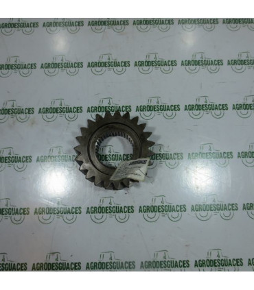 Piñón usado del eje secundario TDF John Deere L77621