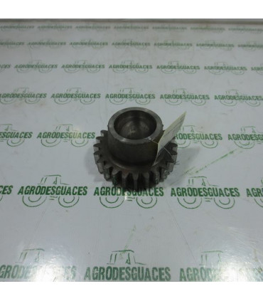 Piñón salida DT usado New Holland 5125011