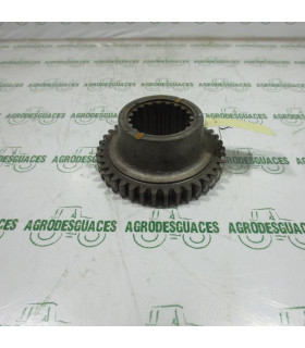 Piñón del superreductor usado Case 5160666