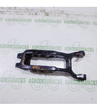 Soportes Varillas Elevador Usado Massey Ferguson 3809628M91