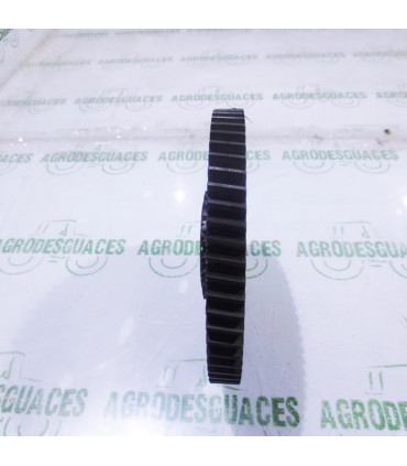 Piñón sincronizado TDF 63 dientes usado Case 5192227