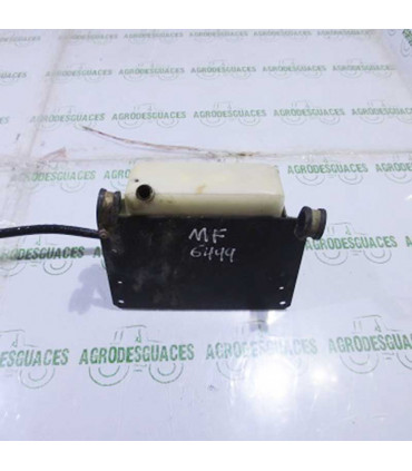 Depósito expansión radiador usado Massey Ferguson 3810567M3