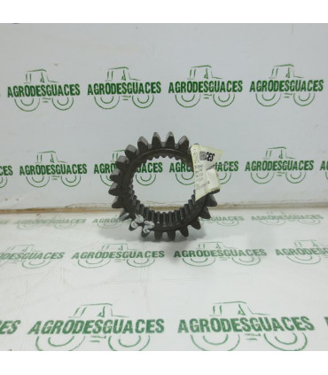 Piñón Estriado Usado Case 258446A1