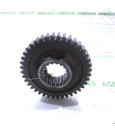 Piñón estriado 40T usado John Deere ER120933