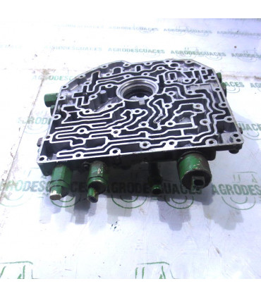 Tapa inversor Hidráulico usado John Deere RE332664