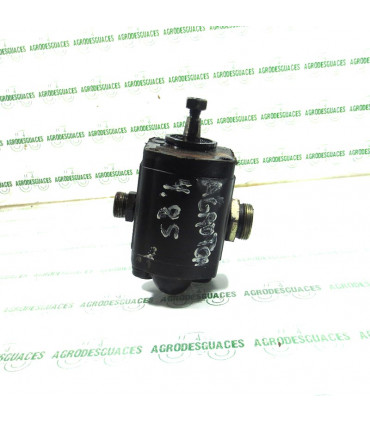 Bomba transmisión usada Deutz 04411041