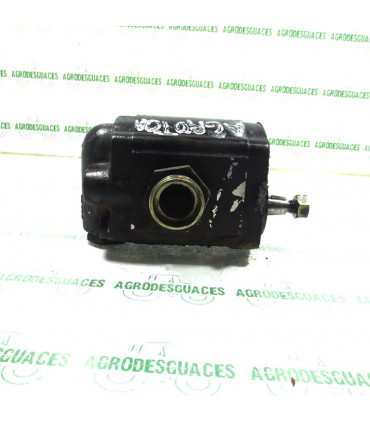 Bomba transmisión usada Deutz 04411041