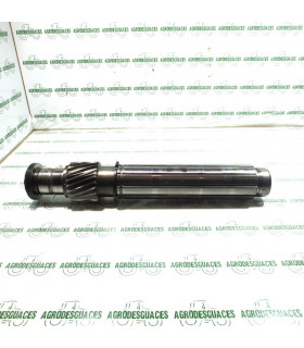 Eje secundario T20 usado Massey Ferguson 3795913M92