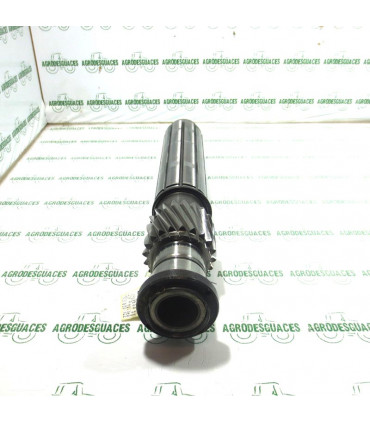 Eje secundario T20 usado Massey Ferguson 3795913M92
