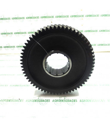 Piñón eje secundario T63 usado Massey Ferguson 3796007M1