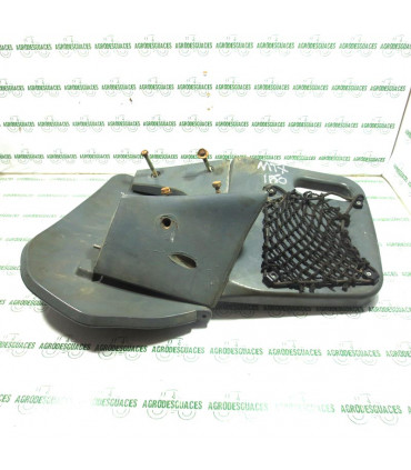 Asiento acompañante usado McCormick 392505A2