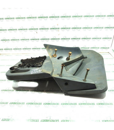 Asiento acompañante usado McCormick 392505A2