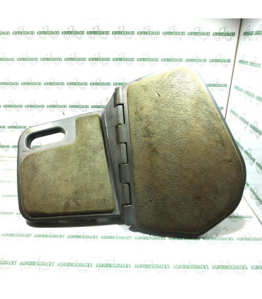 Asiento acompañante usado McCormick 392505A2