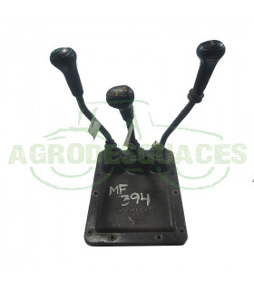 Tapa de palancas usada Massey Ferguson 3531805M3