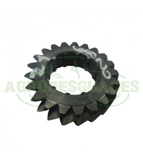 Piñón estriado T21 Gama E usado John Deere R94239