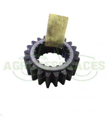 Piñón estriado 21T usado New Holland 5160404