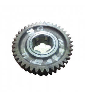 Piñón sincronizado M2 T39 usado Massey Ferguson 3530544M2