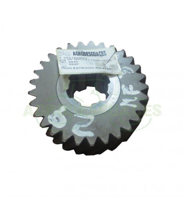 Piñón estriado RM T29 usado Massey Ferguson 3531629M1
