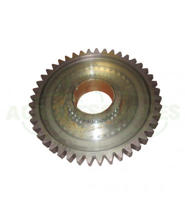 Piñón sincronizado T44 usado Massey Ferguson 1686468M91