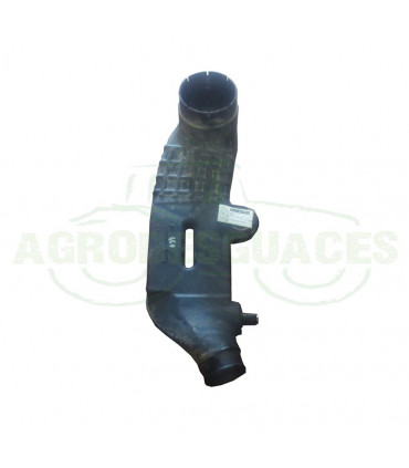 Tubo de entrada filtro de aire usado New Holland 87551519